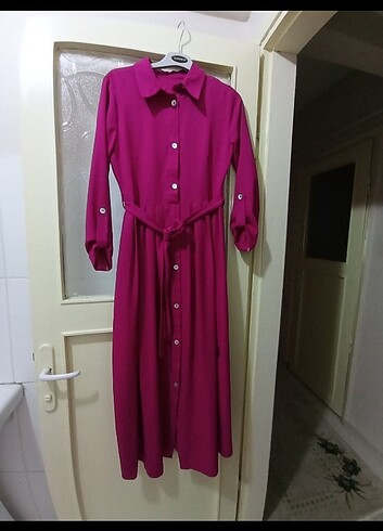 Pembe elbise 