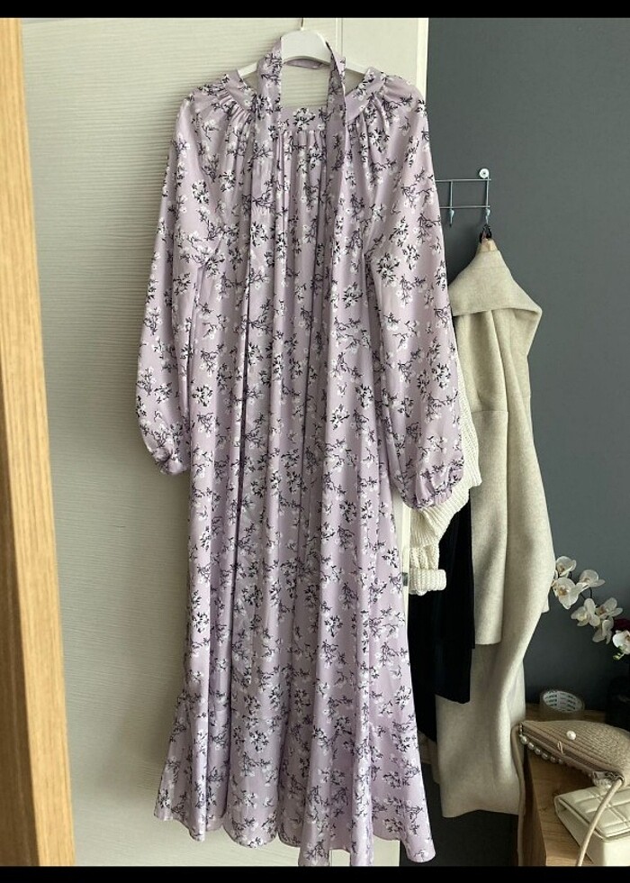 Çiçekli elbise - Görsel 2