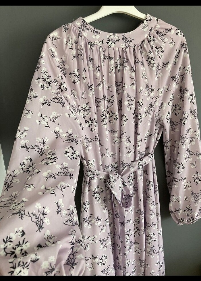 Çiçekli elbise - Görsel 3