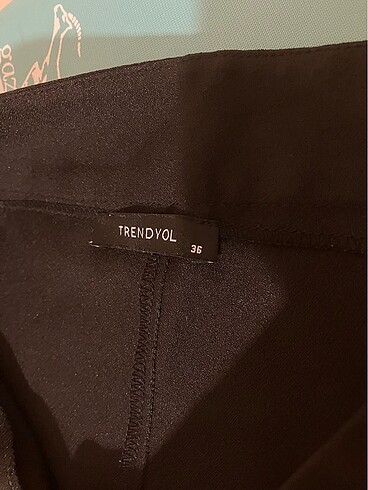 Trendyol & Milla Siyah Şort