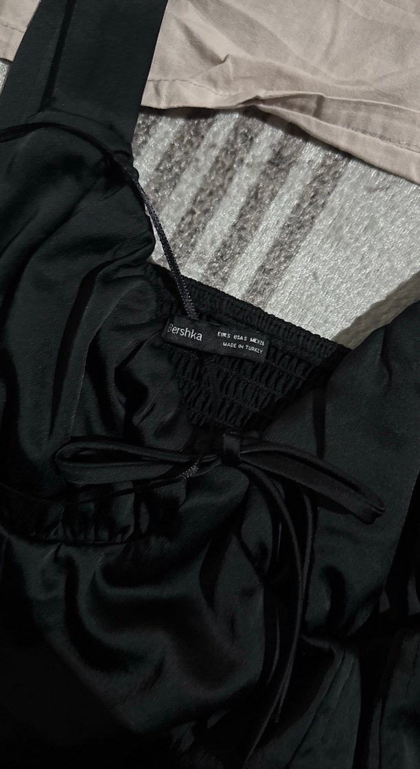 Siyah Kalın Askılı Kısa Gotik Elbise - Görsel 3