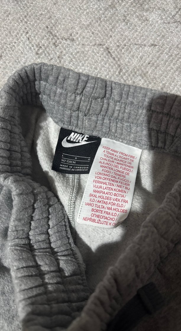 Nike Gri Rahat Kesim Eşofman - Görsel 3