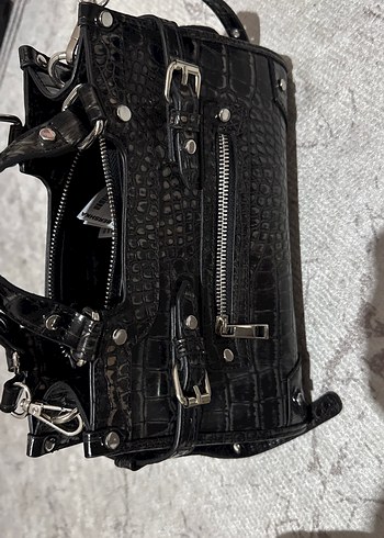 Bershka Siyah Deri Kadın Çanta - Görsel 2