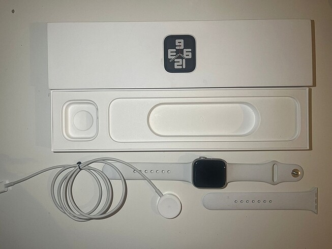 apple watch se (2. nesil)