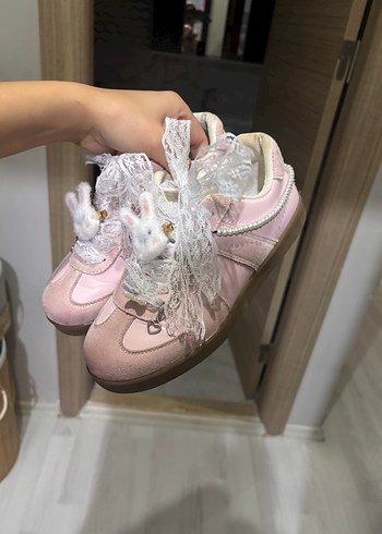 COQUETTE SNEAKER/ TEMU SNEAKER