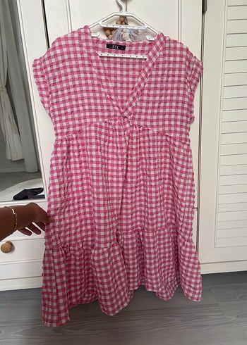 LC Waikiki Pembe Kareli elbise