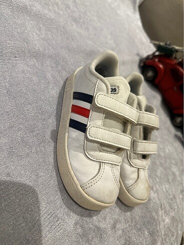 Adidas Çocuk ayakkabı