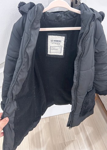 Siyah Peluş Detaylı Çocuk Kışlık Mont - Görsel 4