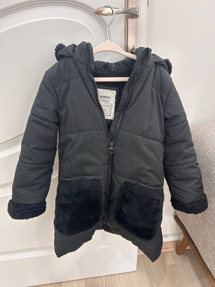 Siyah Peluş Detaylı Çocuk Kışlık Mont - Görsel 2