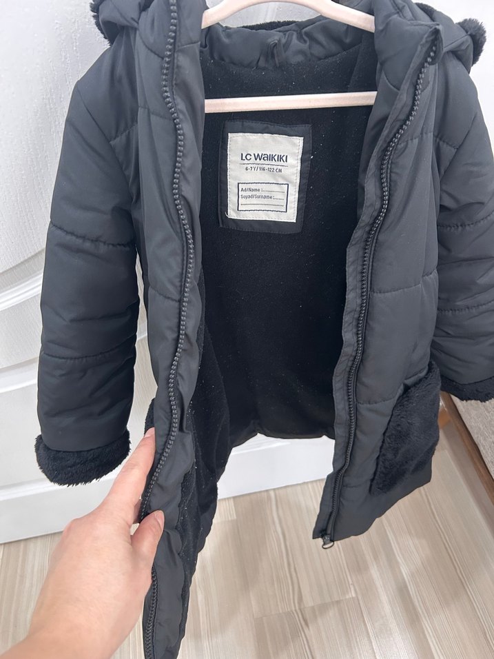 Siyah Peluş Detaylı Çocuk Kışlık Mont - Görsel 5