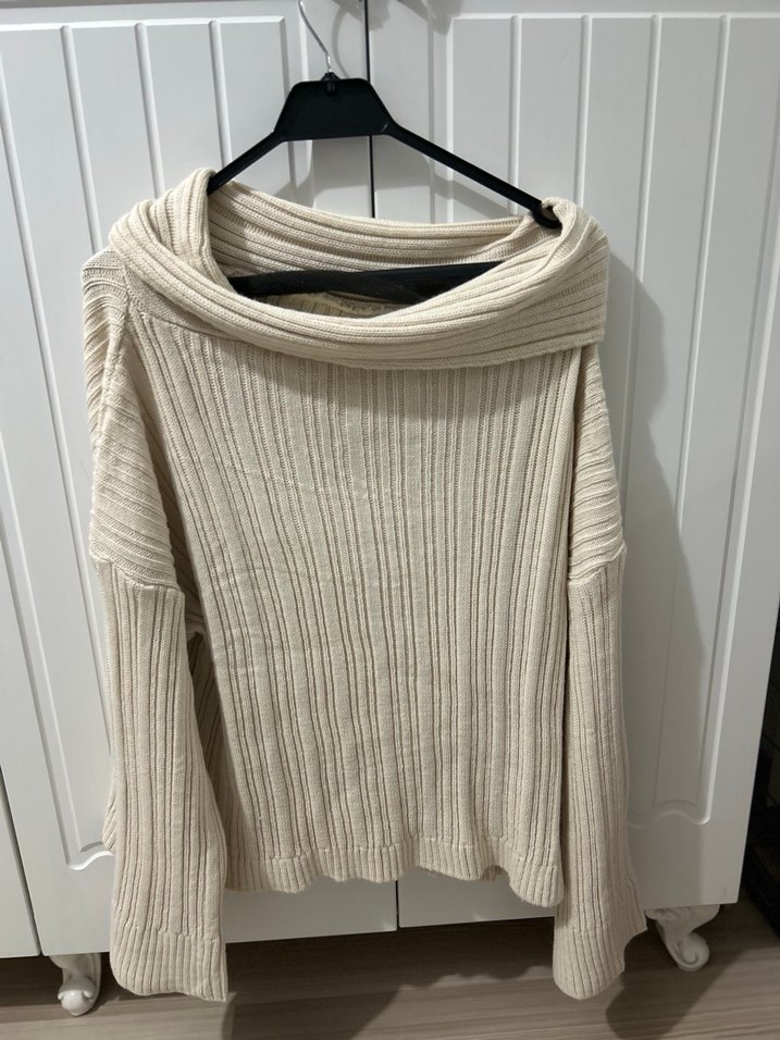 Bej Kayık Yaka Örgü Kadın Kazak - Görsel 3