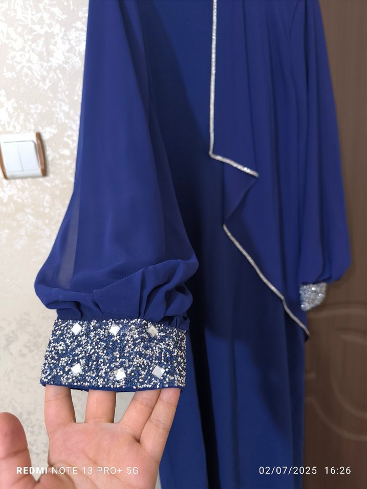 Uzun Kollu İşlemeli Mavi Kadın Abiye - Görsel 2