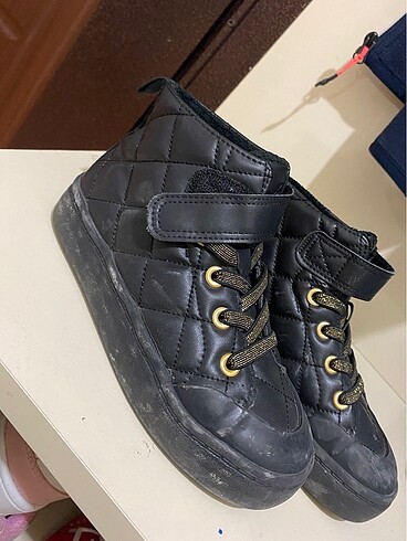 H&M Çok az gıyılmıstır