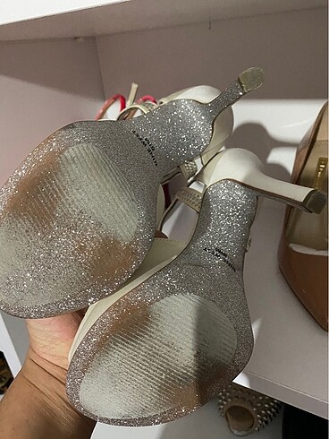 37 Beden Nine west saten