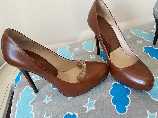Zara Zara deri