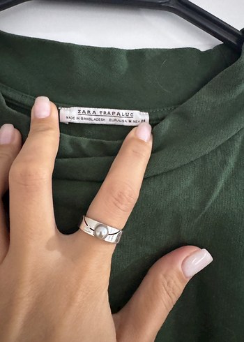 Yeşil Yüksek Yakalı Keten Kadın Tişört - Görsel 3