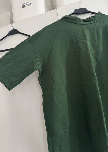 Yeşil Yüksek Yakalı Keten Kadın Tişört - Görsel 2