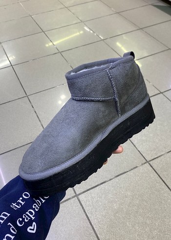 37 Beden Ugg bot