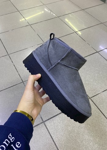Ugg bot