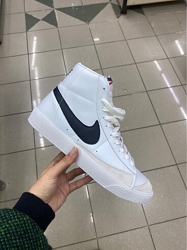 Nike blazer