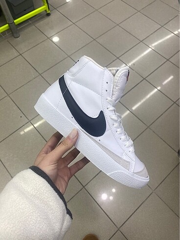 Nike blazer