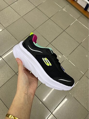 Skechers