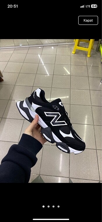 New Balance 9060