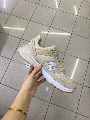New Balance 990