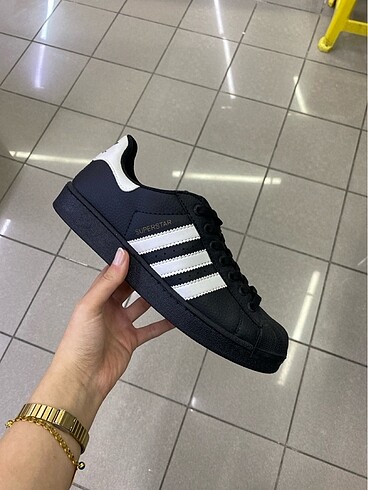Adidas superstar