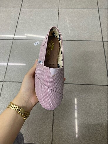 TOMS Toms babet