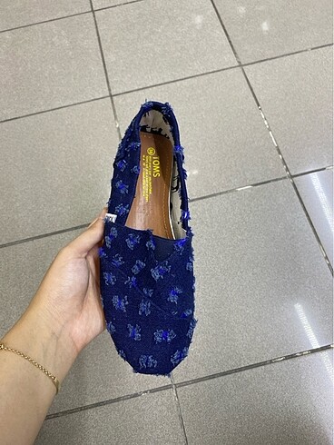 TOMS Toms babet
