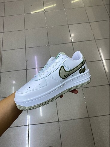 37 Beden Kiraz Airforce