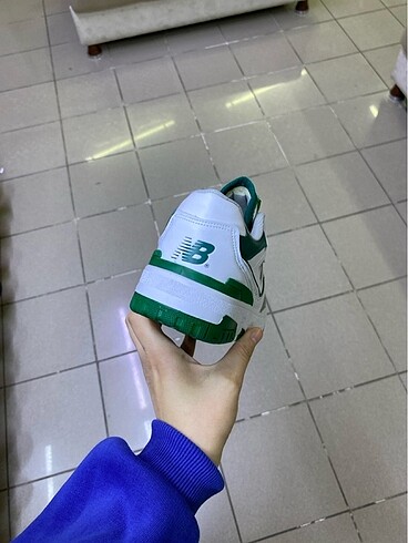 38 Beden beyaz Renk New Balance 550