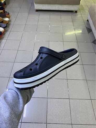 41 Beden CROCS TERLİK