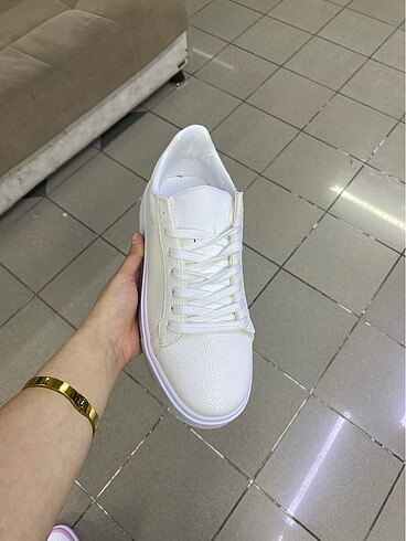Zara ZARA MODEL