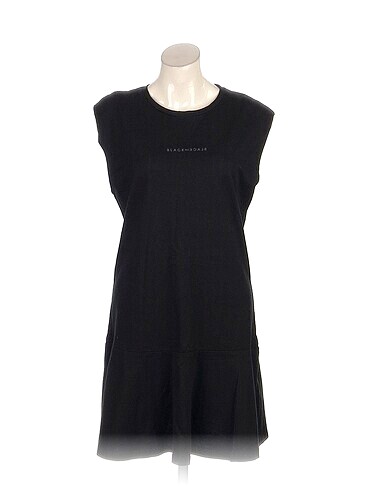 PreLoved Kısa Elbise %70 İndirimli.