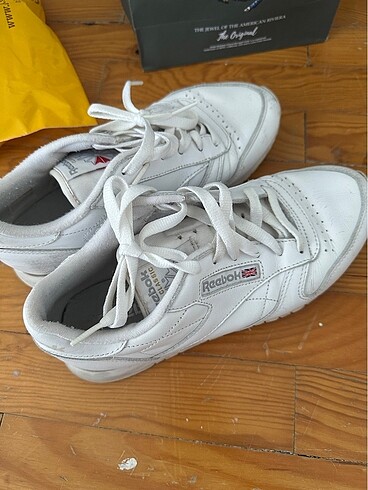 Reebok ayakkabı