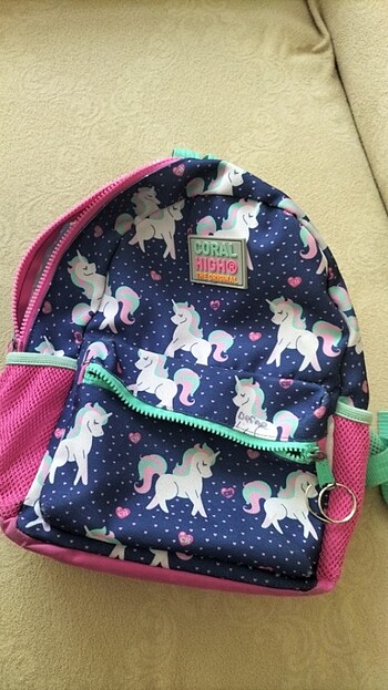 oral Hıgt Unicorn baskılı kreş anaokulu cantasi (24x34x12 cm)
