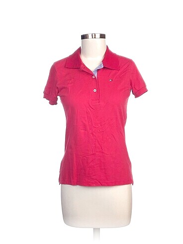 Tommy Hilfiger T-shirt %70 İndirimli.