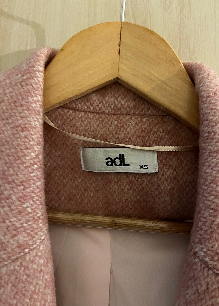 Adl purda pembe kaban - Görsel 2