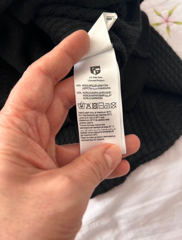 Siyah V Yaka Erkek Yün Kazak - Görsel 5