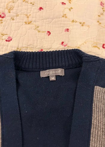 Lacivert Düğmeli Yün Hırka - Görsel 5