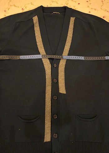 Lacivert Düğmeli Yün Hırka - Görsel 4