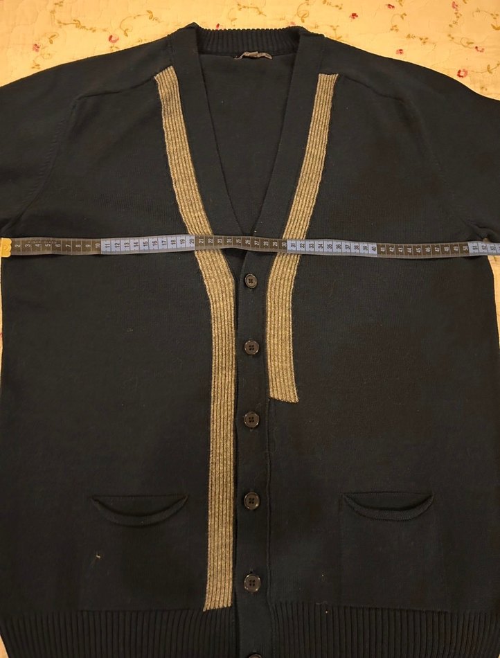 Lacivert Düğmeli Yün Hırka - Görsel 4