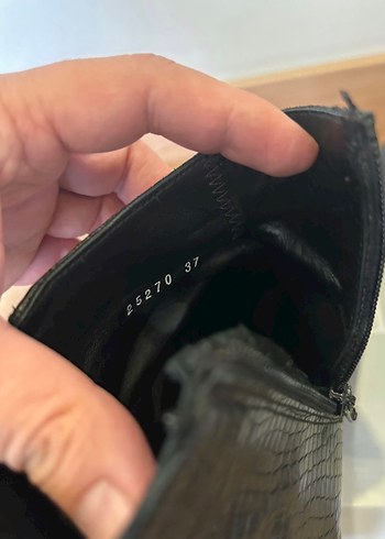 Yılan Desenli Siyah Deri  Bot - Görsel 4