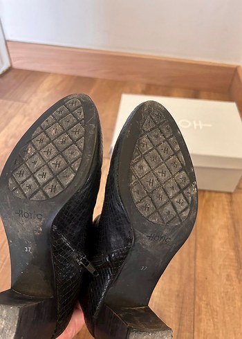 Yılan Desenli Siyah Deri  Bot - Görsel 5