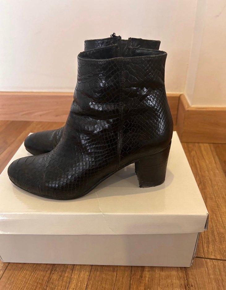 Yılan Desenli Siyah Deri  Bot - Görsel 2