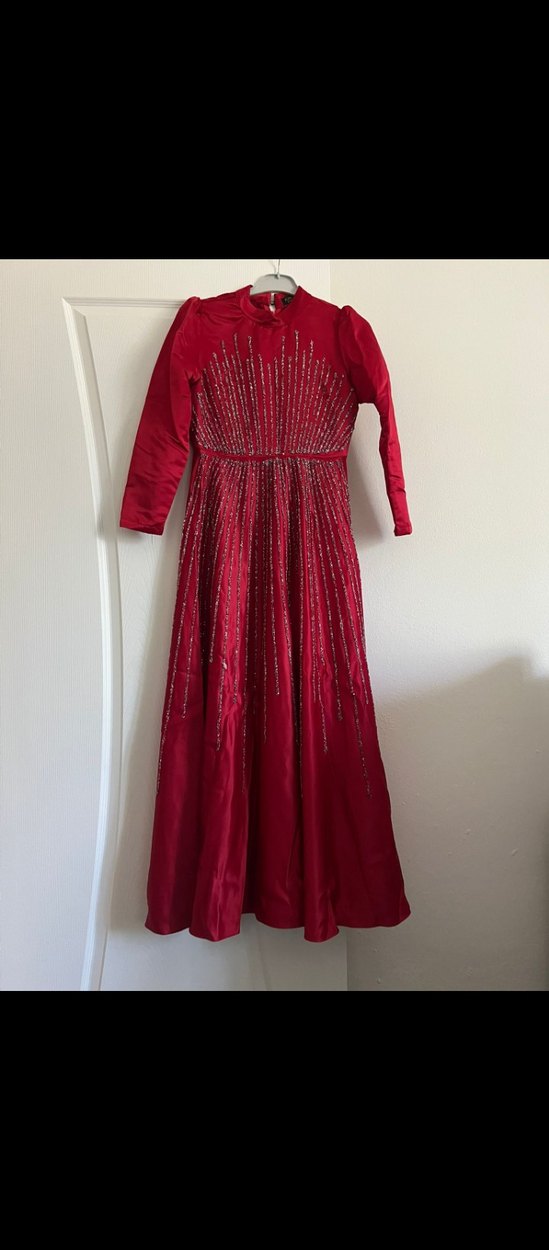 Bordo İşlemeli Uzun Kollu Abiye Elbise - Görsel 3