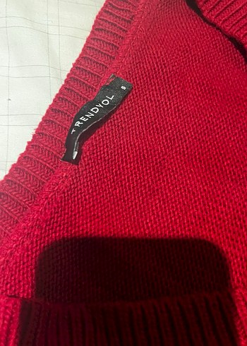 Kırmızı V Yaka Örgü Kadın Kazak - Görsel 2