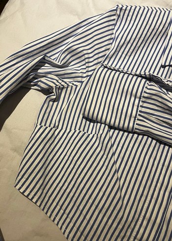 Kadın Mavi Çizgili Crop Gömlek - Görsel 3